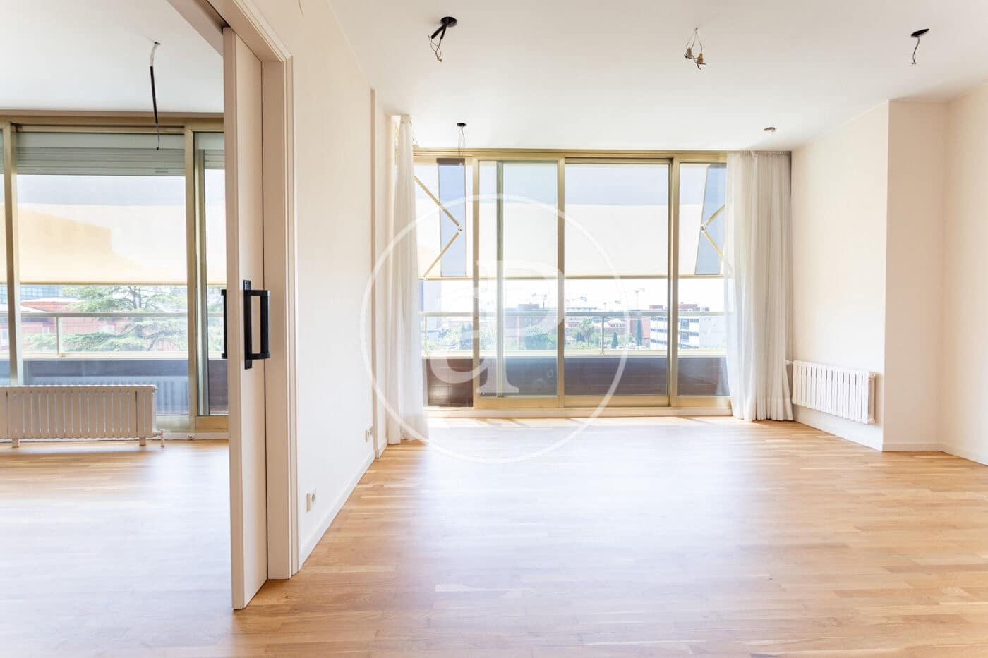 3 sypialnia Apartament do wynajęcia w Miasto Barcelona z basenem garażem - 7 500 € (Ref: 9938164)