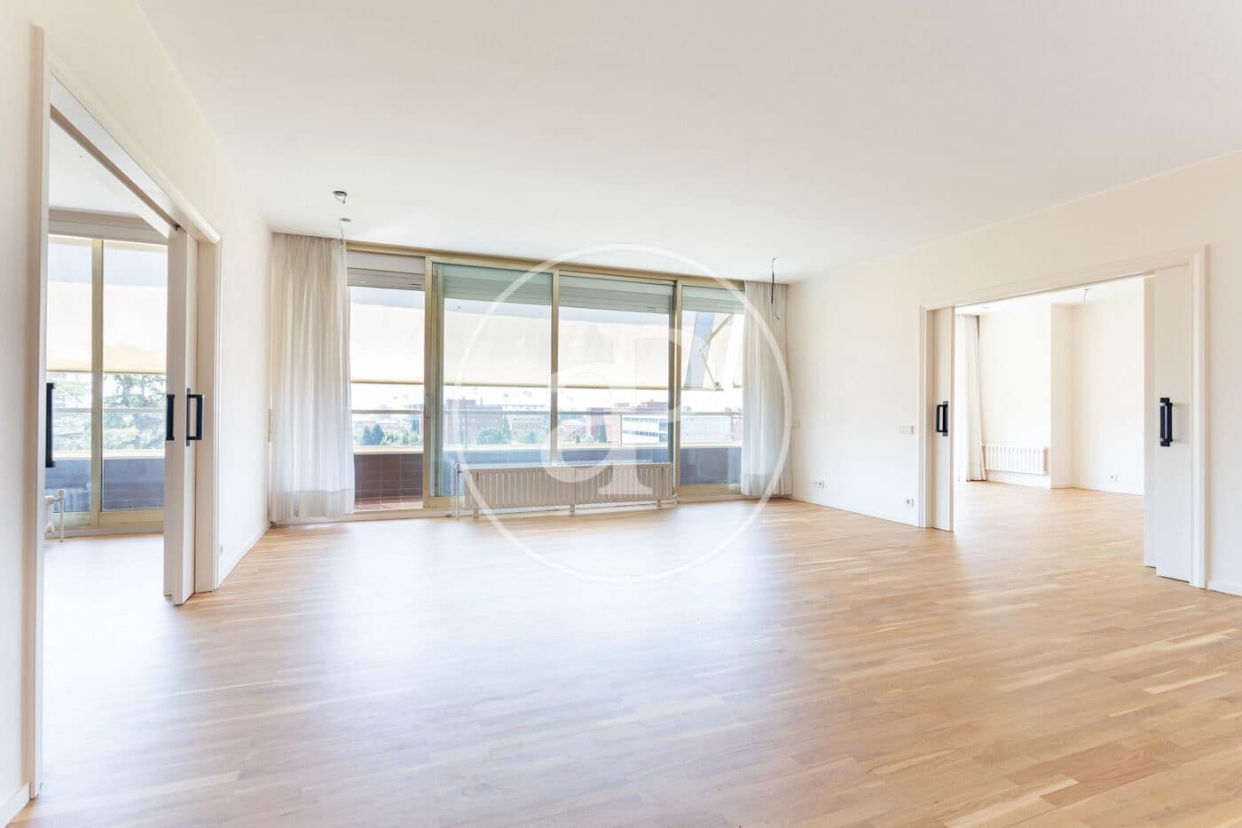 3 sypialnia Apartament do wynajęcia w Miasto Barcelona z basenem garażem - 7 500 € (Ref: 9938164)