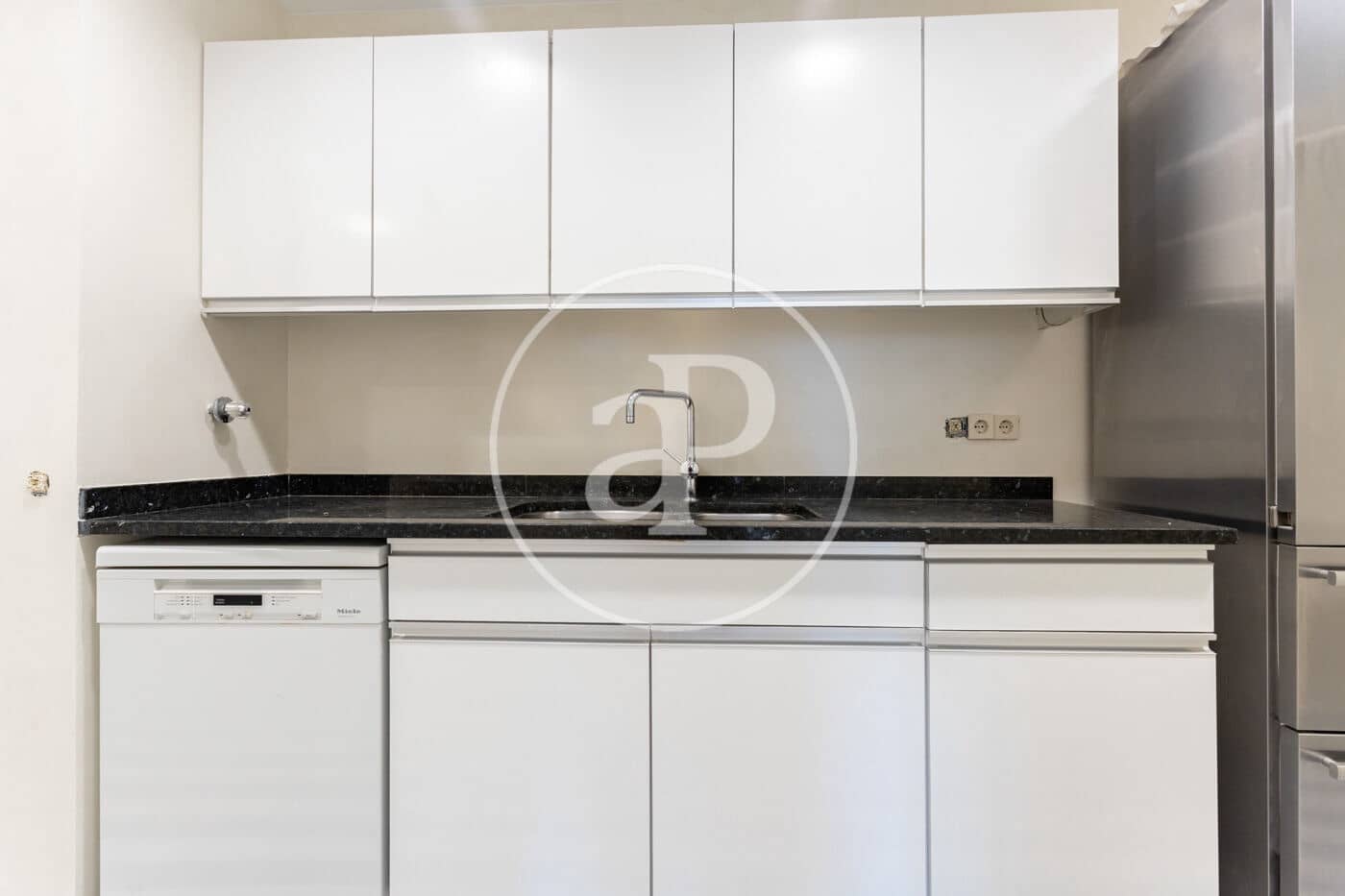 3 sypialnia Apartament do wynajęcia w Miasto Barcelona z basenem garażem - 7 500 € (Ref: 9938164)