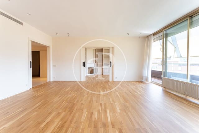 3 sovrum Lägenhet att hyra i Pedralbes, Barcelona stad med pool garage - 7 500 € (Ref: 9938164)