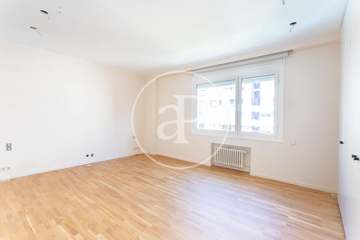3 sypialnia Apartament do wynajęcia w Miasto Barcelona z basenem garażem - 7 500 € (Ref: 9938164)