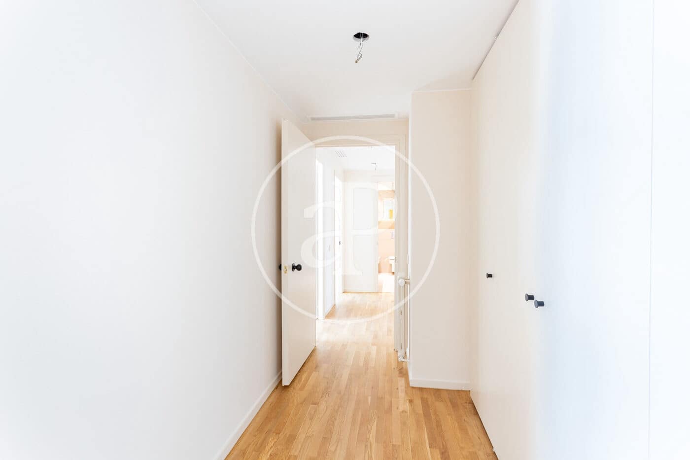 3 sypialnia Apartament do wynajęcia w Miasto Barcelona z basenem garażem - 7 500 € (Ref: 9938164)
