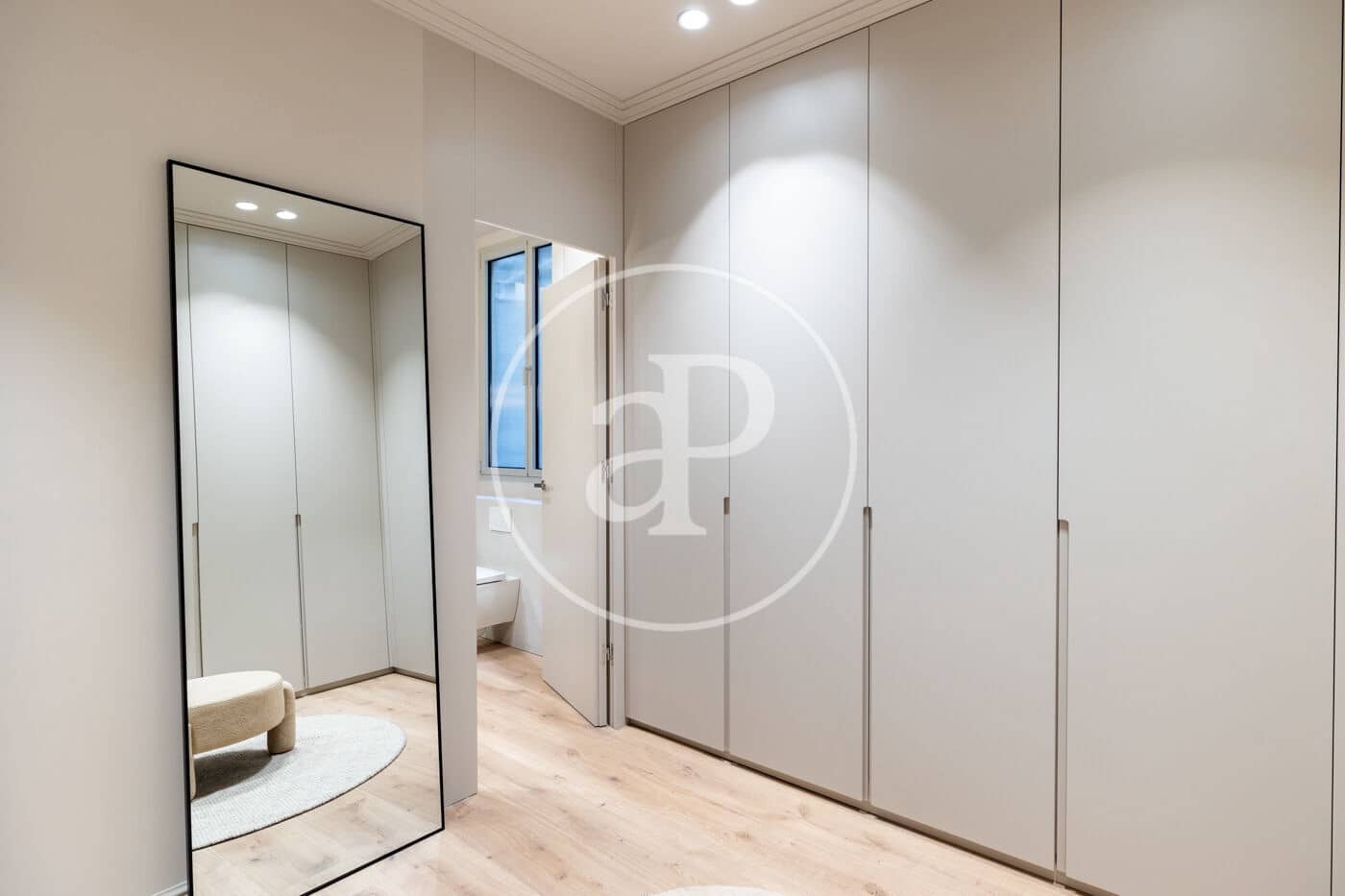 4 soveværelse Lejlighed til salg i Barcelona by - € 1.870.000 (Ref: 9938166)