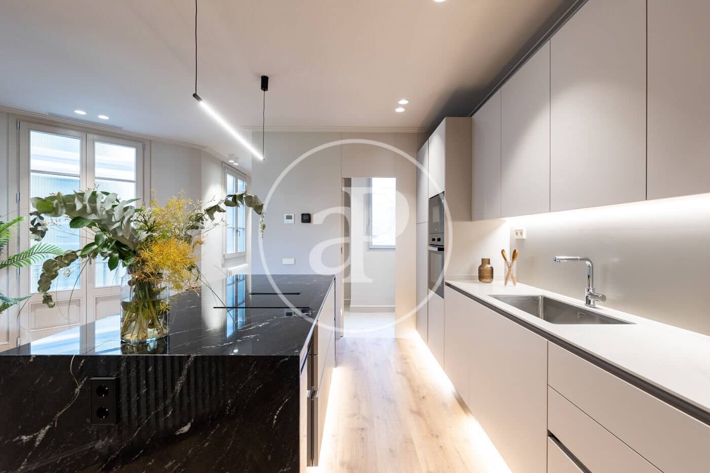 4 soveværelse Lejlighed til salg i Barcelona by - € 1.870.000 (Ref: 9938166)