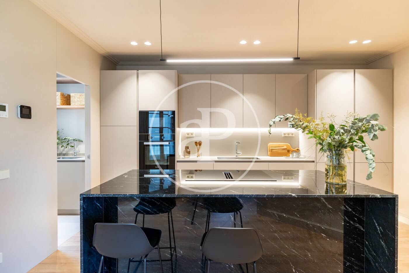 4 soveværelse Lejlighed til salg i Barcelona by - € 1.870.000 (Ref: 9938166)