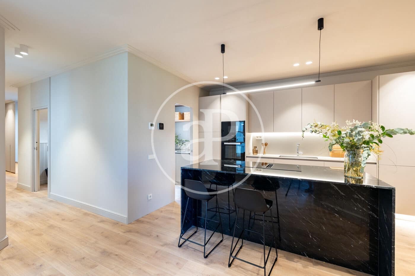 4 soveværelse Lejlighed til salg i Barcelona by - € 1.870.000 (Ref: 9938166)