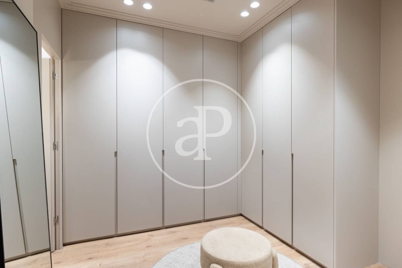 4 soveværelse Lejlighed til salg i Barcelona by - € 1.870.000 (Ref: 9938166)