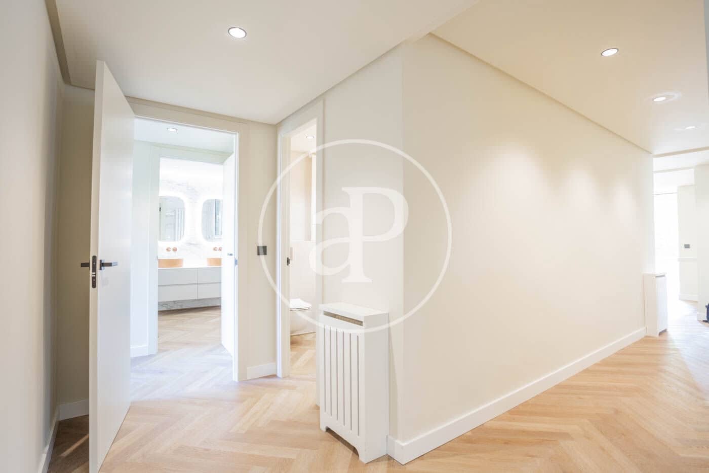 5 sypialnia Apartament do wynajęcia w Miasto Barcelona z basenem garażem - 8 000 € (Ref: 9938167)