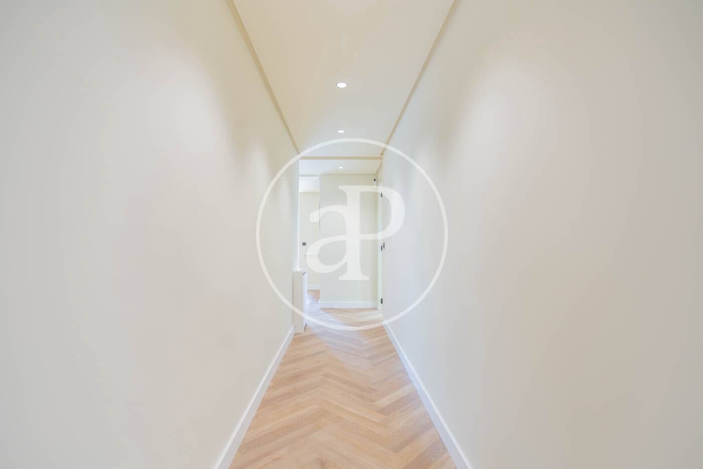 5 sypialnia Apartament do wynajęcia w Miasto Barcelona z basenem garażem - 8 000 € (Ref: 9938167)