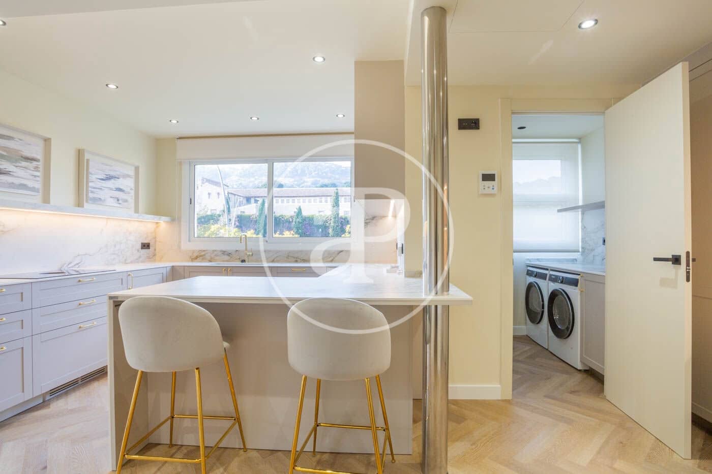 5 sypialnia Apartament do wynajęcia w Miasto Barcelona z basenem garażem - 8 000 € (Ref: 9938167)