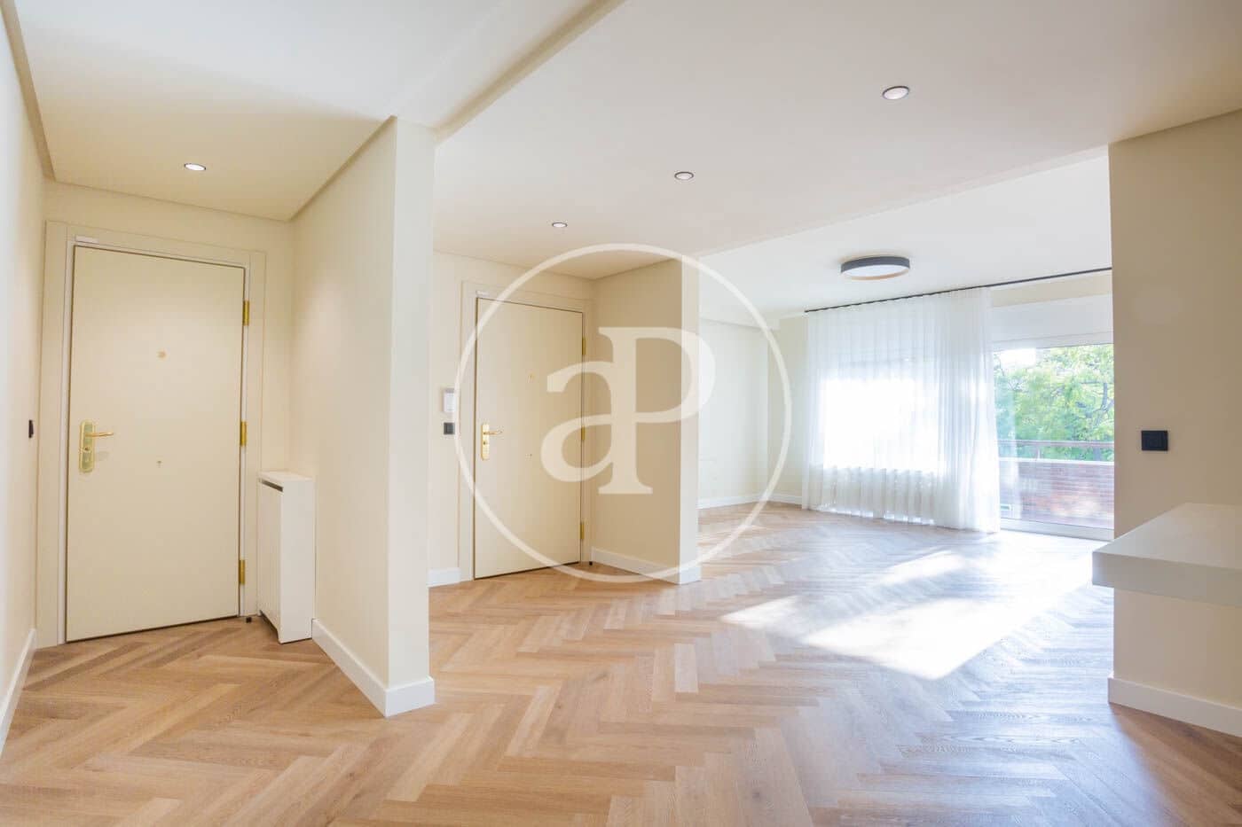 5 sypialnia Apartament do wynajęcia w Miasto Barcelona z basenem garażem - 8 000 € (Ref: 9938167)