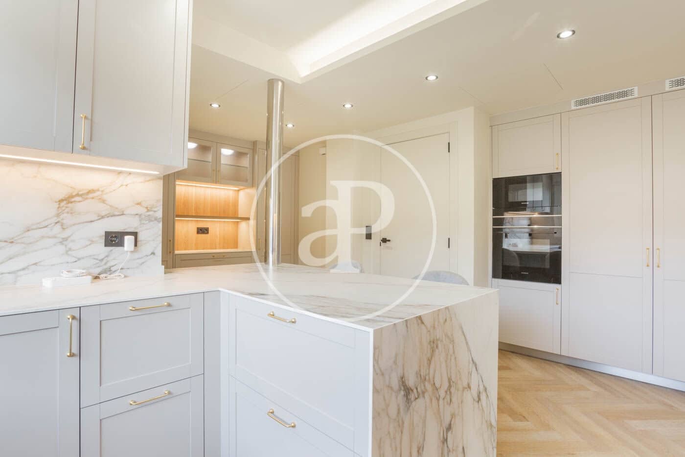 5 sypialnia Apartament do wynajęcia w Miasto Barcelona z basenem garażem - 8 000 € (Ref: 9938167)