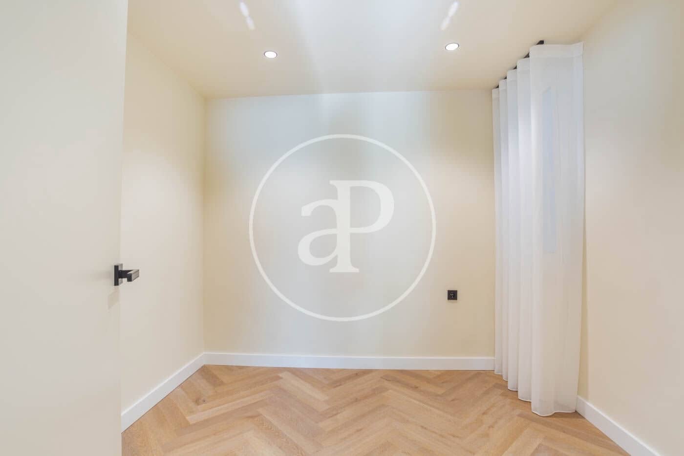 5 sypialnia Apartament do wynajęcia w Miasto Barcelona z basenem garażem - 8 000 € (Ref: 9938167)