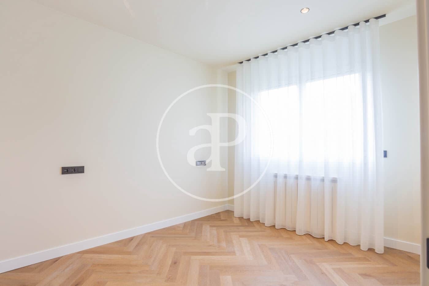 5 sypialnia Apartament do wynajęcia w Miasto Barcelona z basenem garażem - 8 000 € (Ref: 9938167)