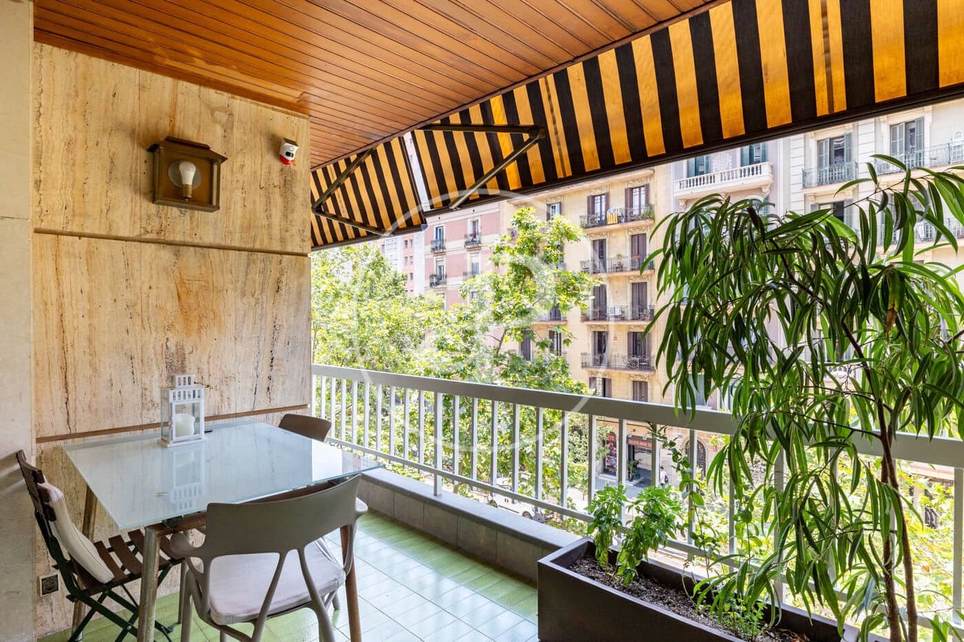 4 makuuhuone Huoneisto myytävänä paikassa Barcelona kaupunki - 699 000 € (Ref: 9939954)