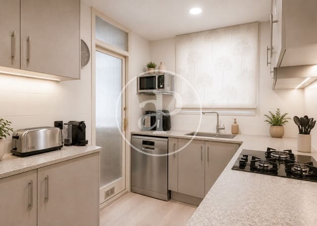 4 soveværelse Lejlighed til salg i L'Antiga Esquerra de L'Eixample, Barcelona by - € 699.000 (Ref: 9939954)
