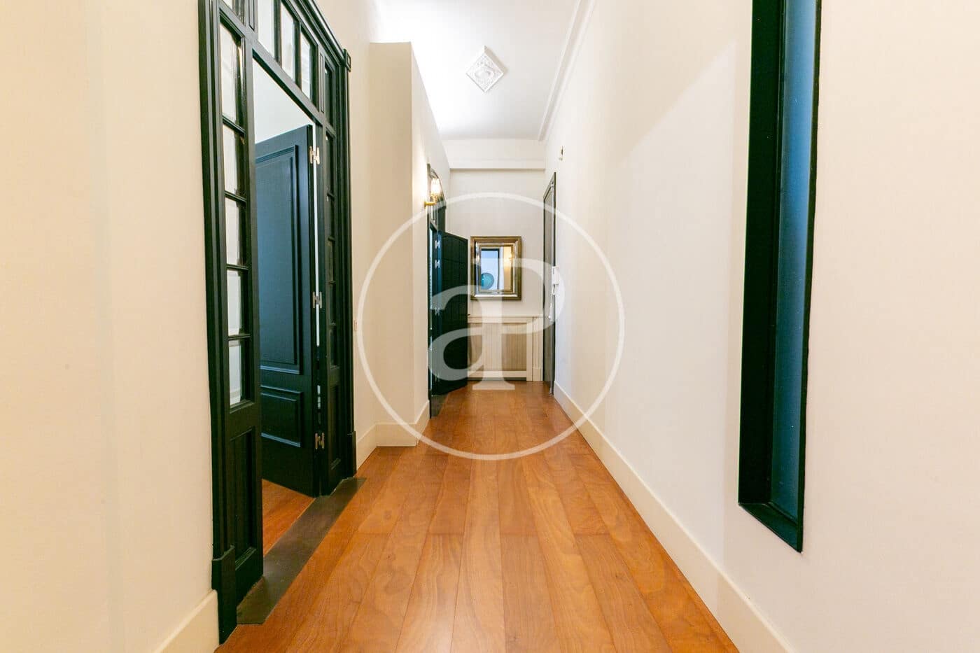 3 quarto Apartamento para arrendar em Barcelona cidade - 3 400 € (Ref: 9939956)