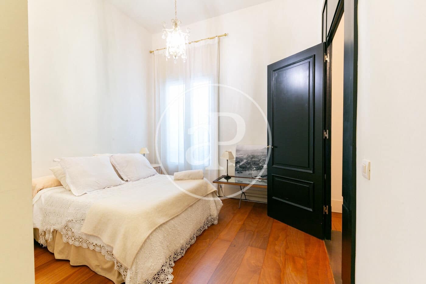 3 quarto Apartamento para arrendar em Barcelona cidade - 3 400 € (Ref: 9939956)