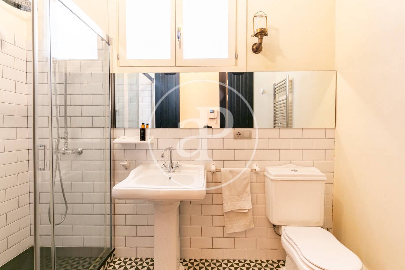 3 quarto Apartamento para arrendar em Barcelona cidade - 3 400 € (Ref: 9939956)
