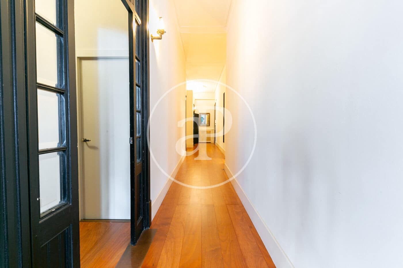 3 quarto Apartamento para arrendar em Barcelona cidade - 3 400 € (Ref: 9939956)