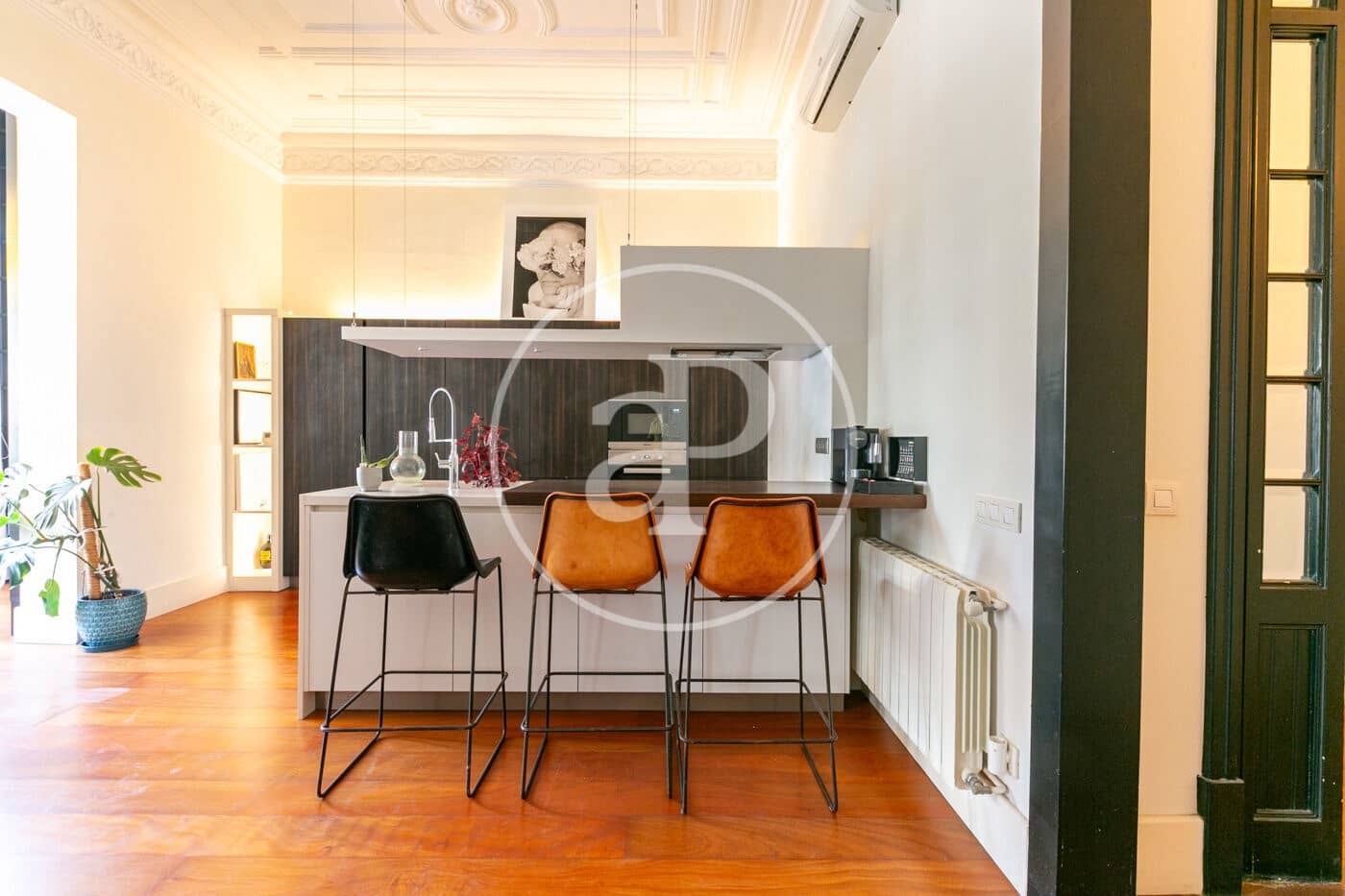 3 quarto Apartamento para arrendar em Barcelona cidade - 3 400 € (Ref: 9939956)