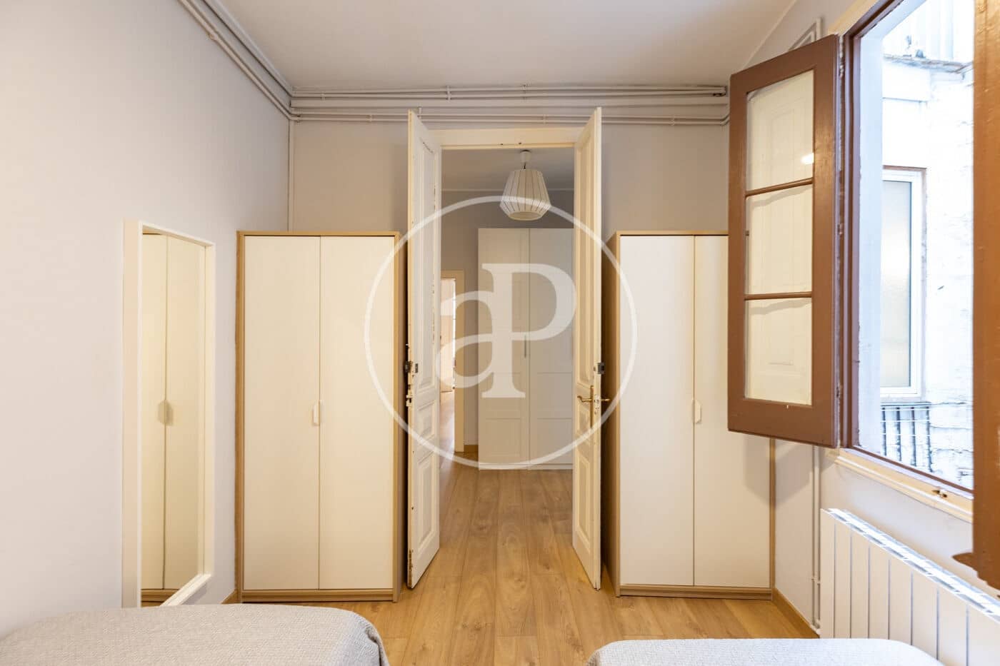 2 soveværelse Lejlighed til salg i Barcelona by - € 460.000 (Ref: 9939957)