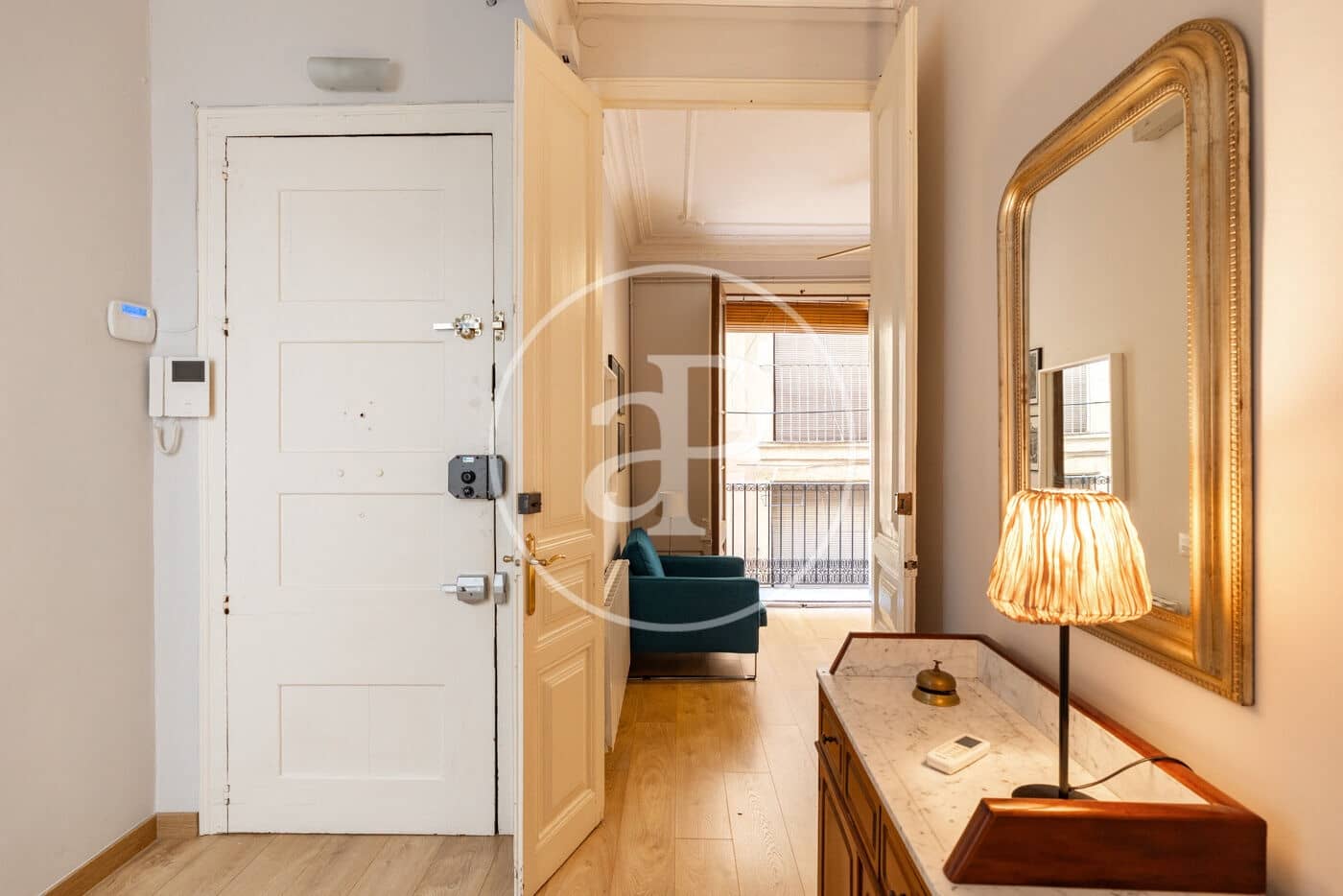 2 soveværelse Lejlighed til salg i Barcelona by - € 460.000 (Ref: 9939957)