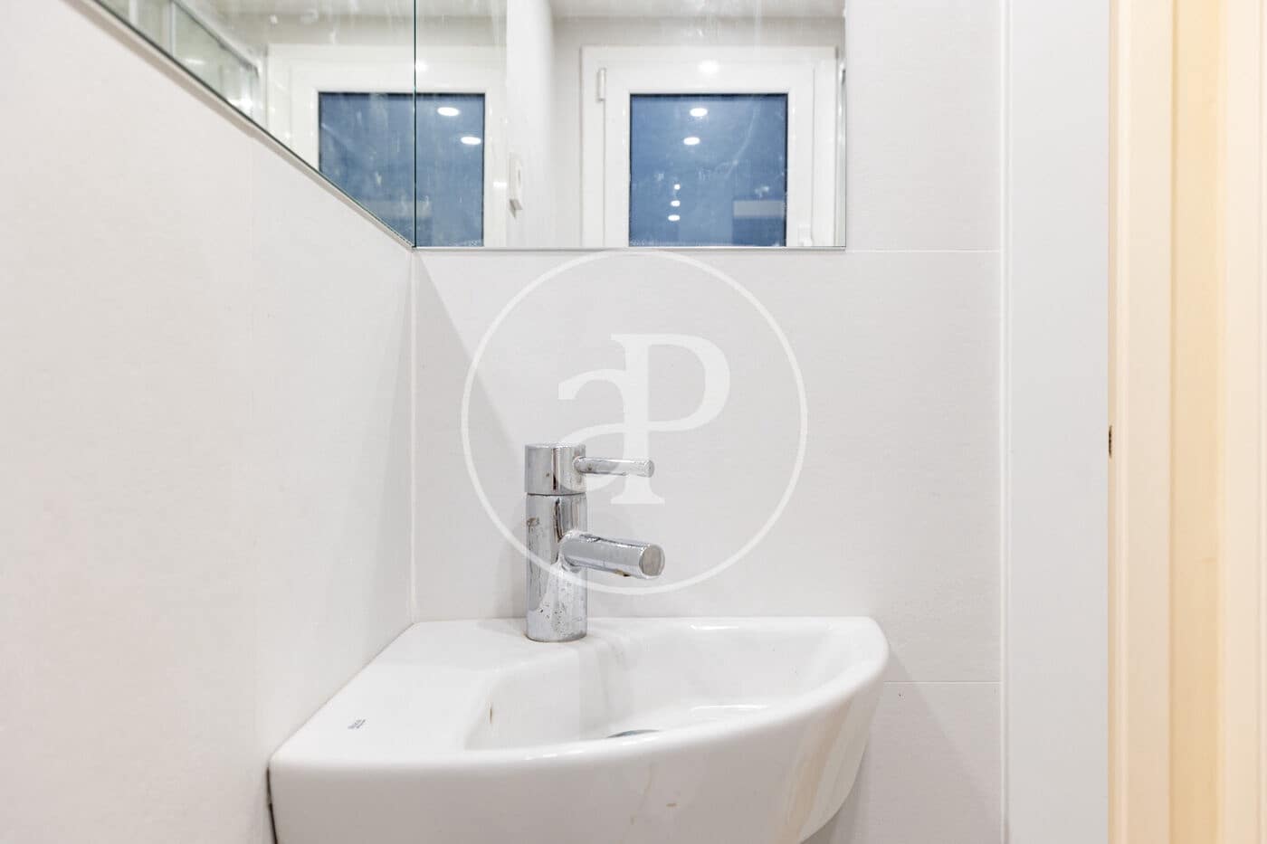 Apartamento de 5 habitaciones en Barcelona ciudad en alquiler - 2.850 € (Ref: 9939958)