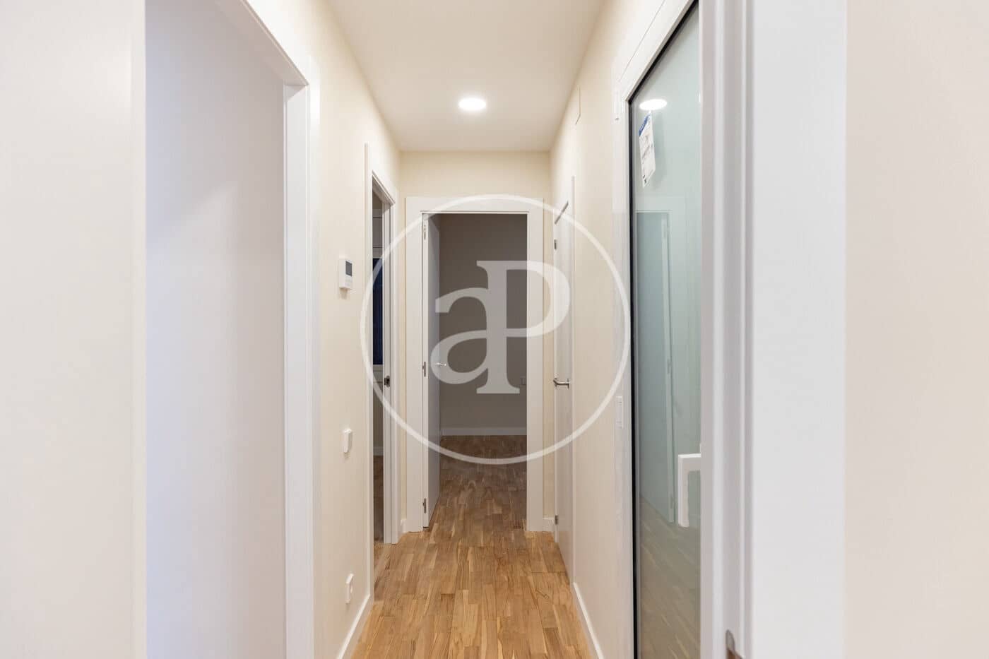 Apartamento de 5 habitaciones en Barcelona ciudad en alquiler - 2.850 € (Ref: 9939958)