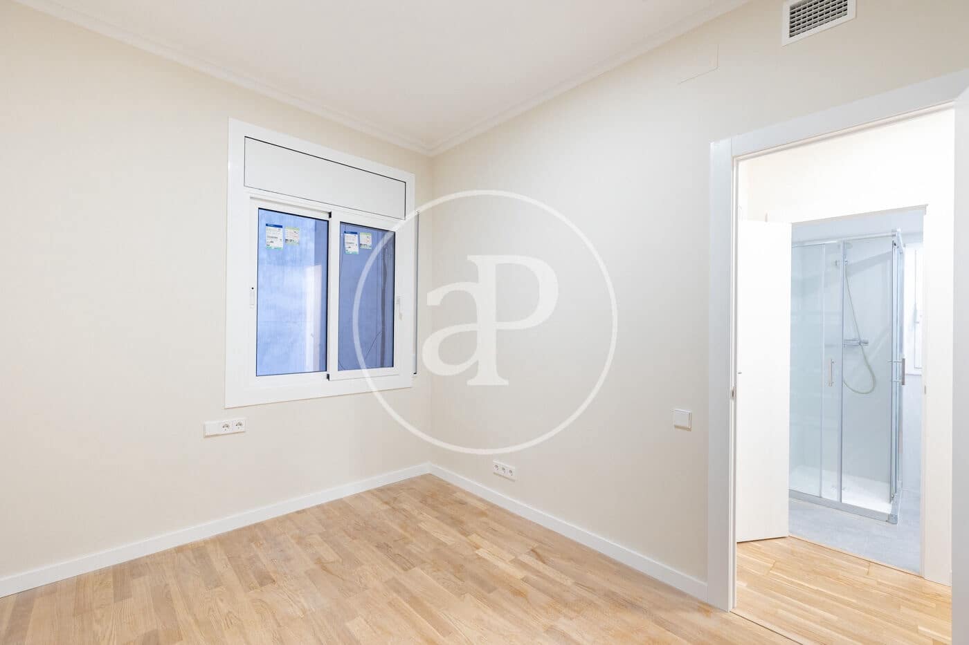 Apartamento de 5 habitaciones en Barcelona ciudad en alquiler - 2.850 € (Ref: 9939958)