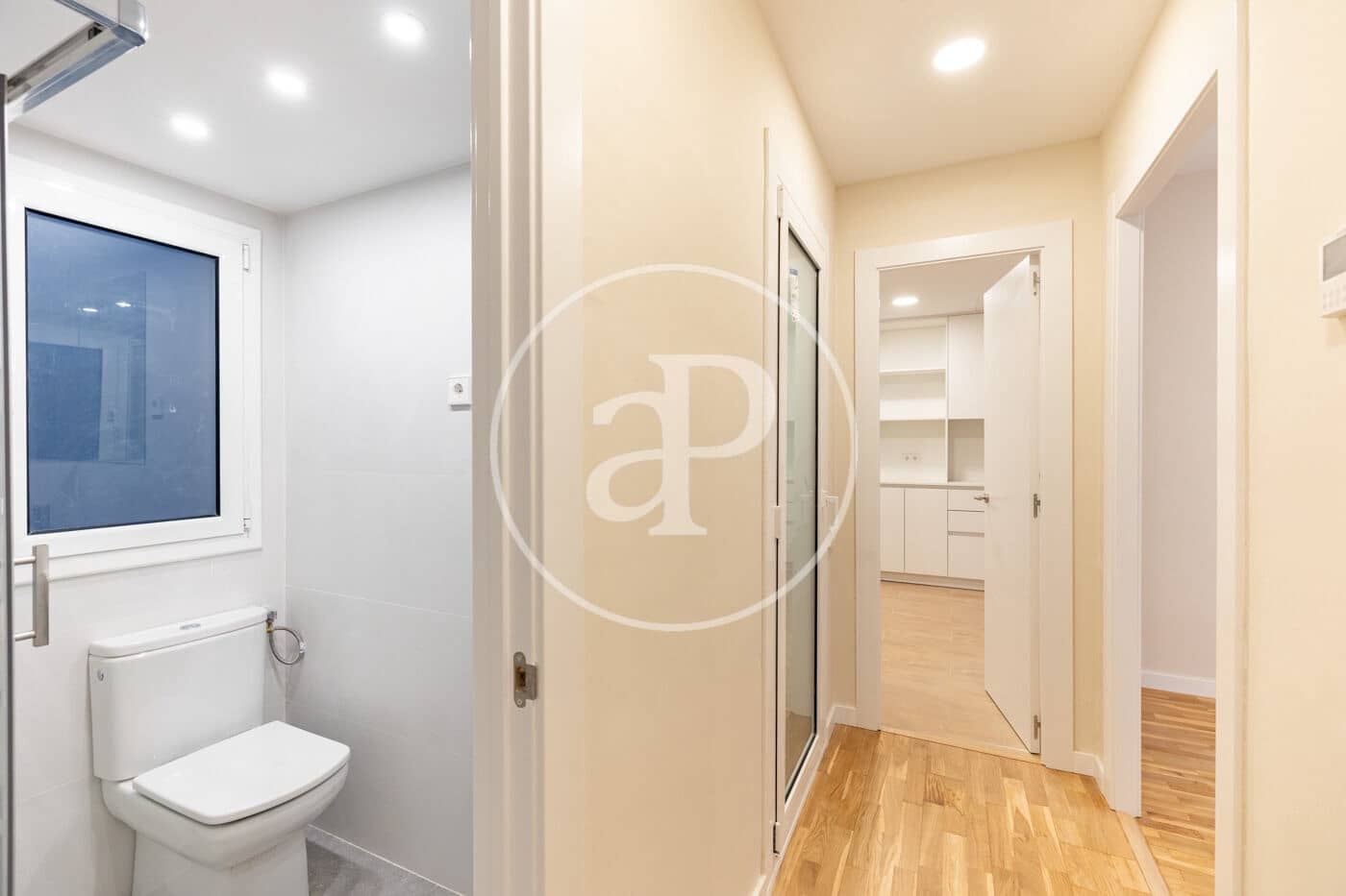 Apartamento de 5 habitaciones en Barcelona ciudad en alquiler - 2.850 € (Ref: 9939958)