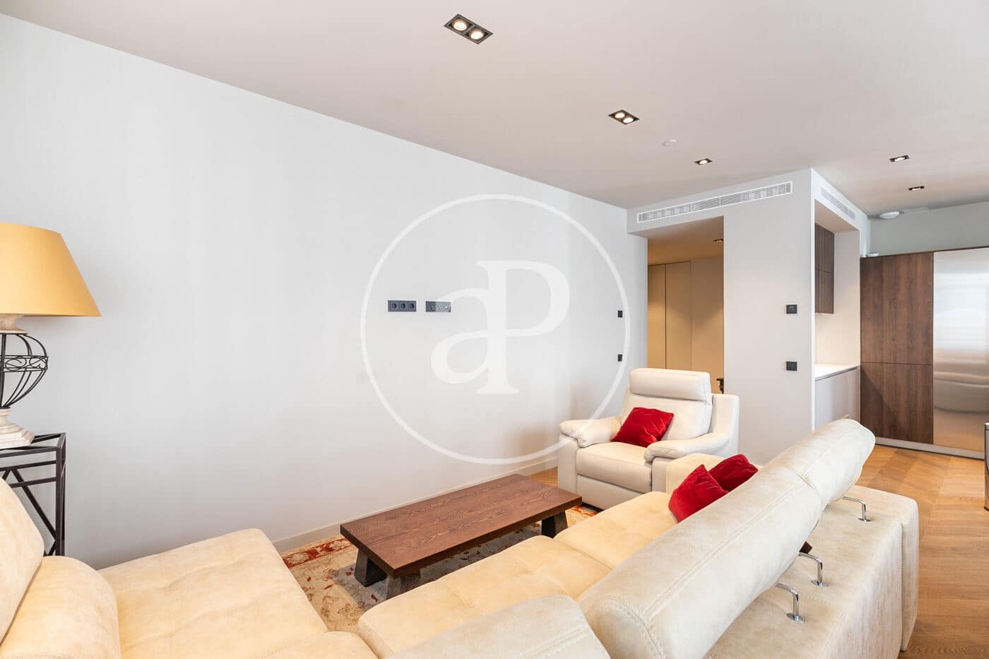 3 soverom Leilighet til leie i Barcelona by - € 2 600 (Ref: 9939959)