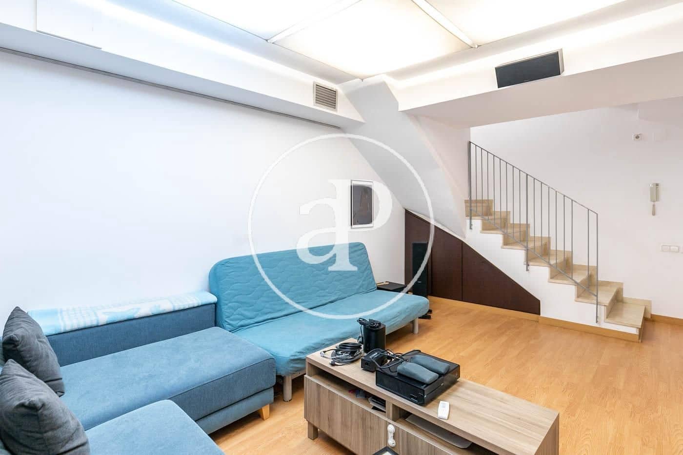 3 soverom Villa til leie i Barcelona by med garasje - € 3 069 (Ref: 9942512)