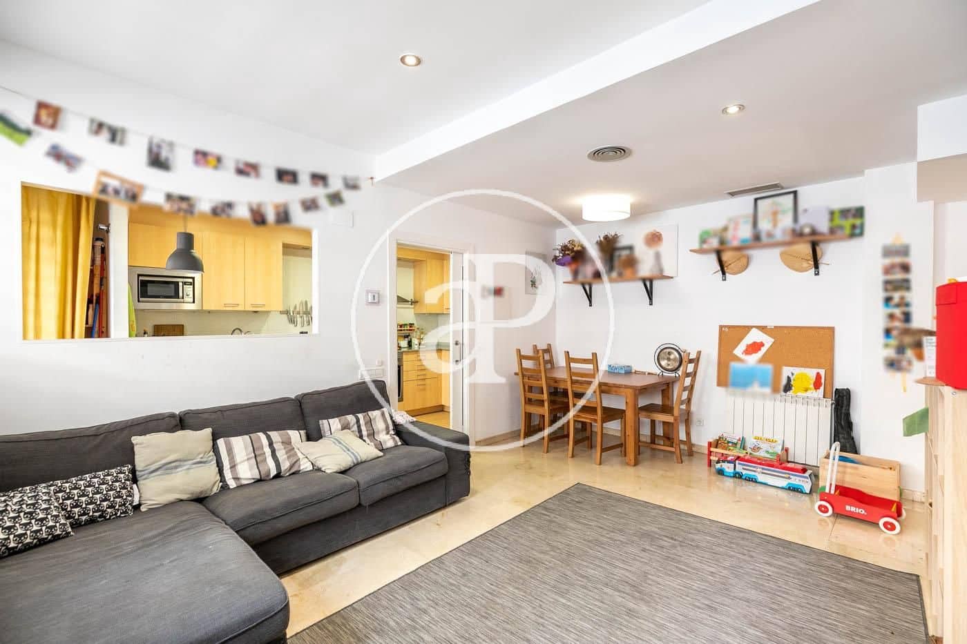 3 soverom Villa til leie i Barcelona by med garasje - € 3 069 (Ref: 9942512)