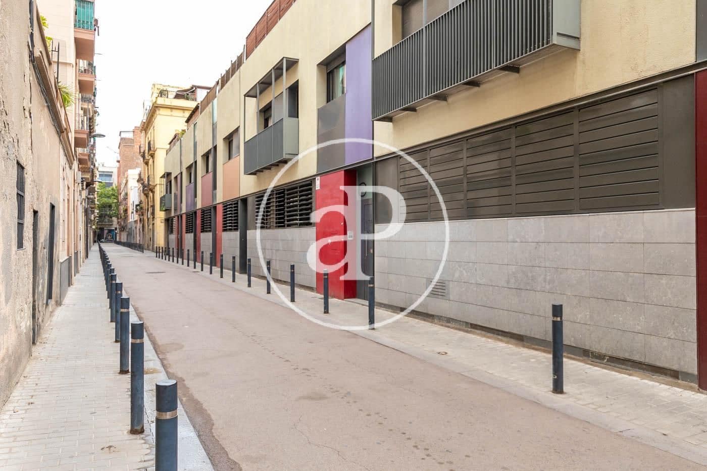 3 soverom Villa til leie i Barcelona by med garasje - € 3 069 (Ref: 9942512)