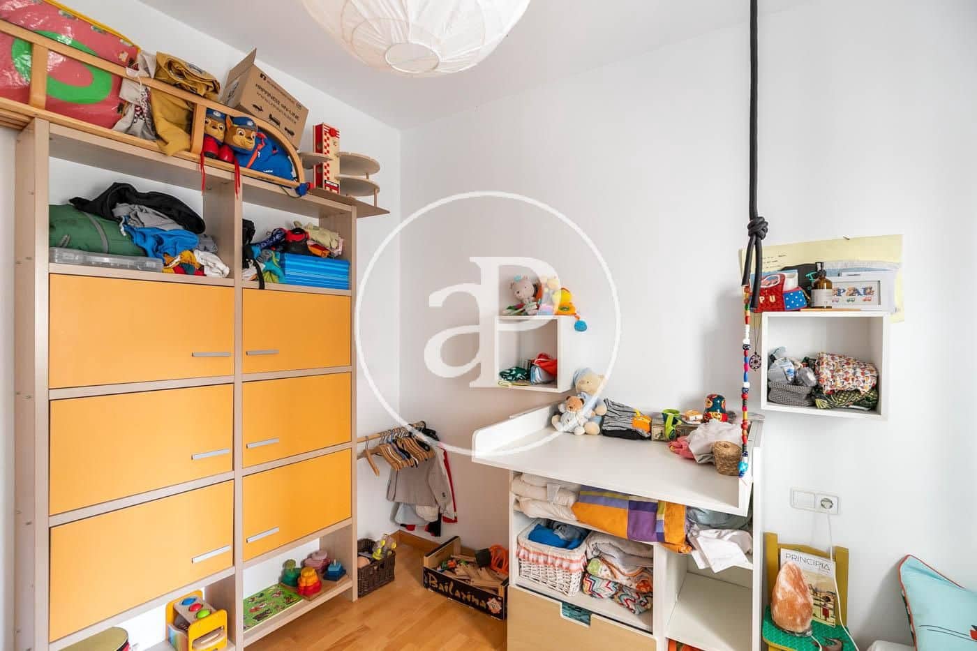 3 soverom Villa til leie i Barcelona by med garasje - € 3 069 (Ref: 9942512)