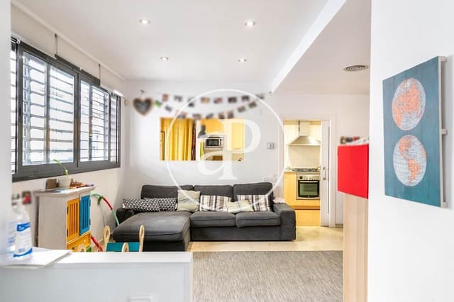 3 soverom Villa til leie i El Poblenou, Barcelona by med garasje - € 3 069 (Ref: 9942512)