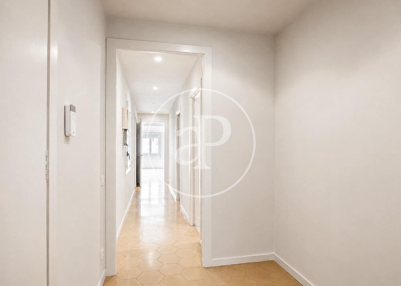4 sypialnia Apartament na sprzedaż w Miasto Barcelona - 910 000 € (Ref: 9947906)