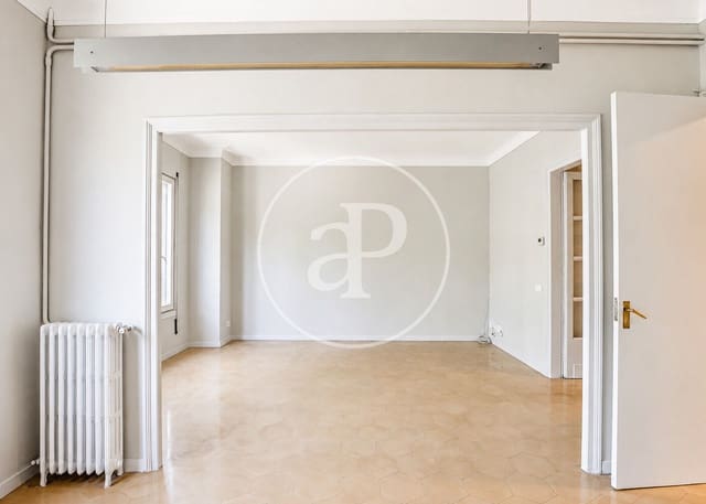 4 sypialnia Apartament na sprzedaż w La Dreta de L'Eixample, Miasto Barcelona - 910 000 € (Ref: 9947906)