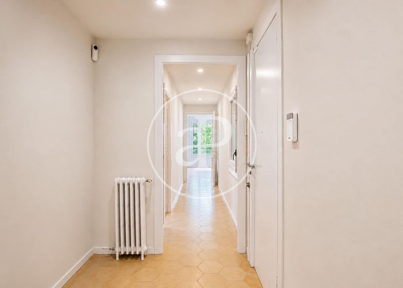 4 sypialnia Apartament na sprzedaż w Miasto Barcelona - 910 000 € (Ref: 9947906)