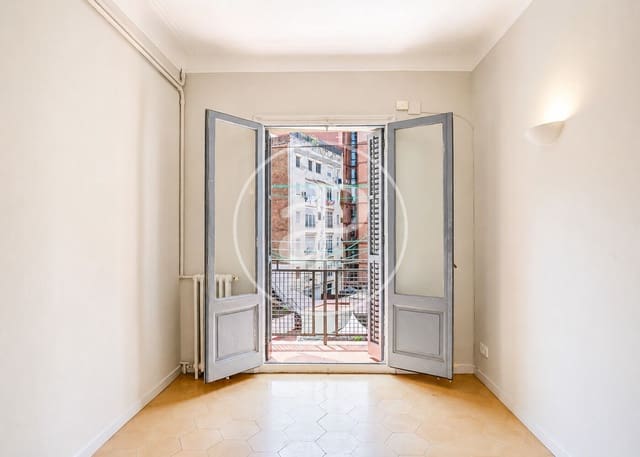 4 sypialnia Apartament na sprzedaż w La Dreta de L'Eixample, Miasto Barcelona - 910 000 € (Ref: 9947906)