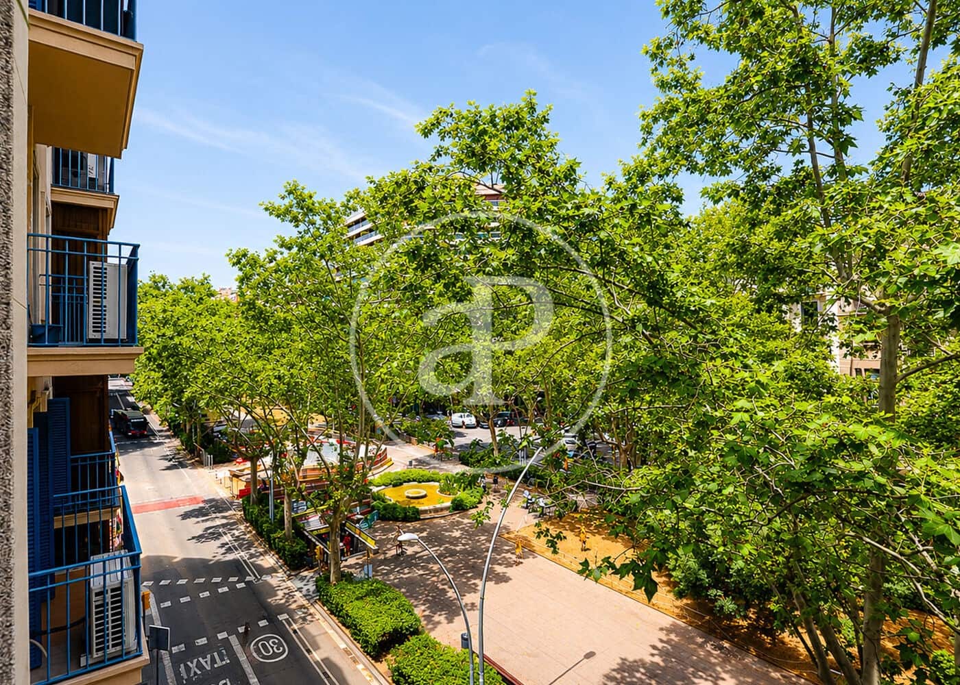 4 sypialnia Apartament na sprzedaż w Miasto Barcelona - 910 000 € (Ref: 9947906)
