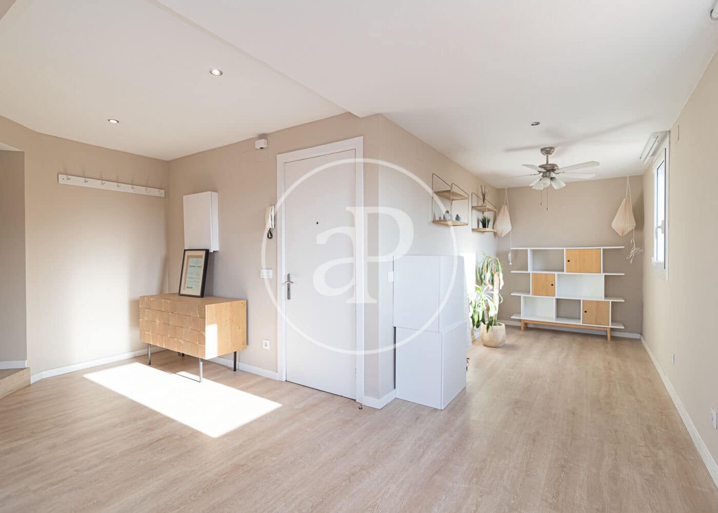 2 soveværelse Penthouse til leje i Barcelona by - € 2.295 (Ref: 9947907)