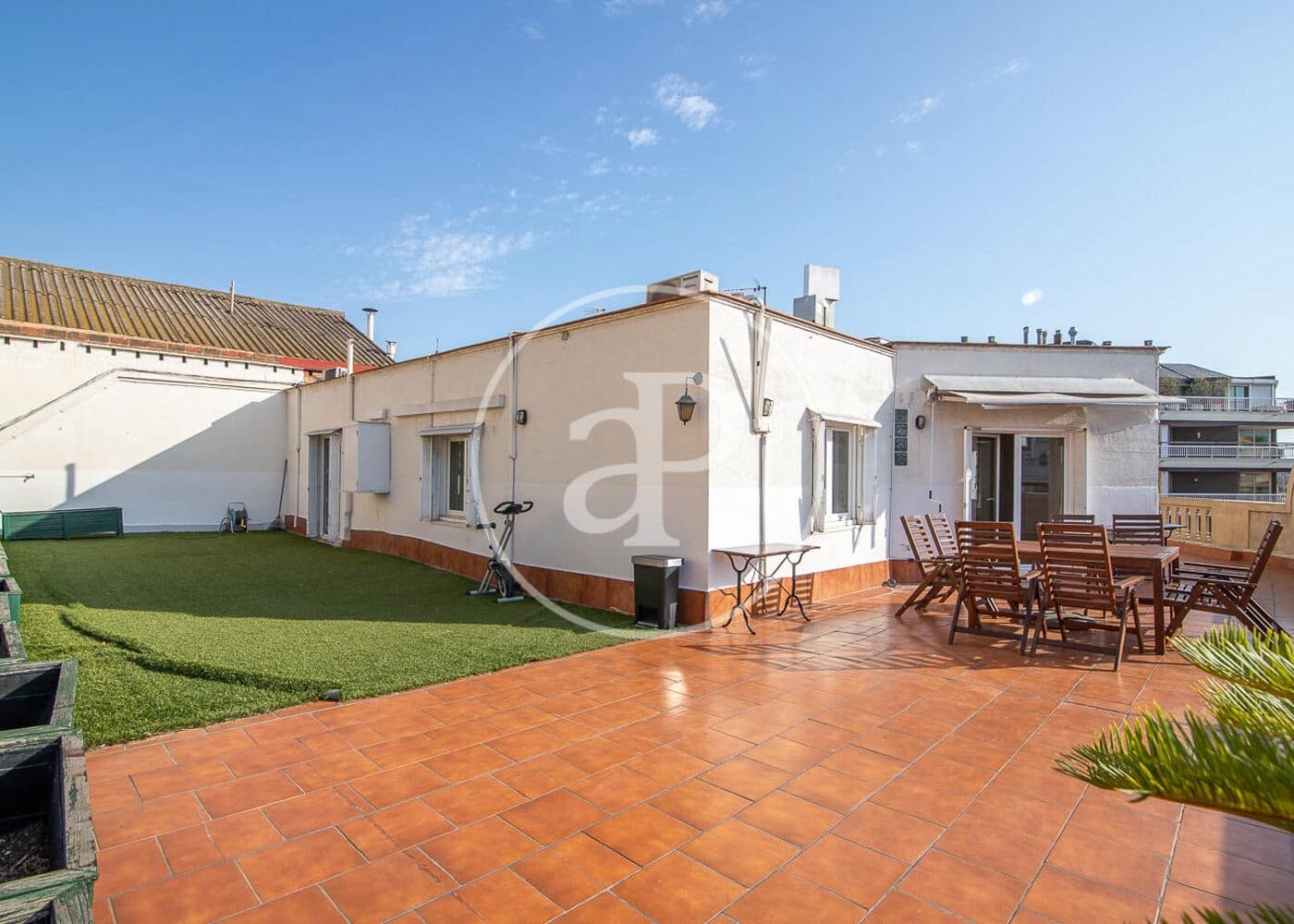 2 soveværelse Penthouse til leje i Barcelona by - € 2.295 (Ref: 9947907)