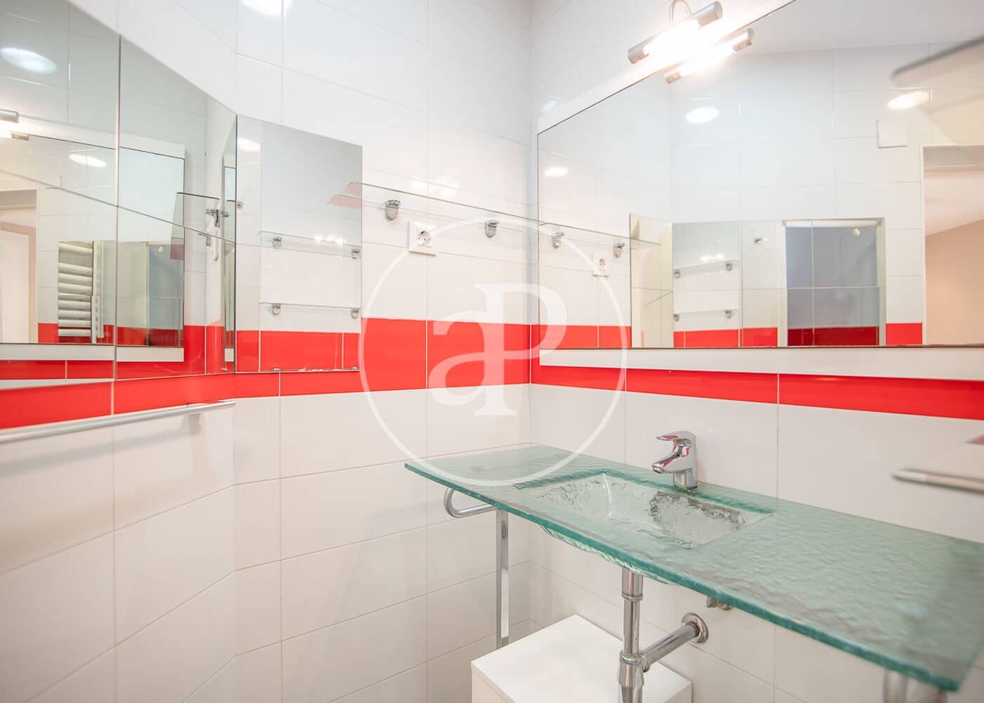 2 soveværelse Penthouse til leje i Barcelona by - € 2.295 (Ref: 9947907)