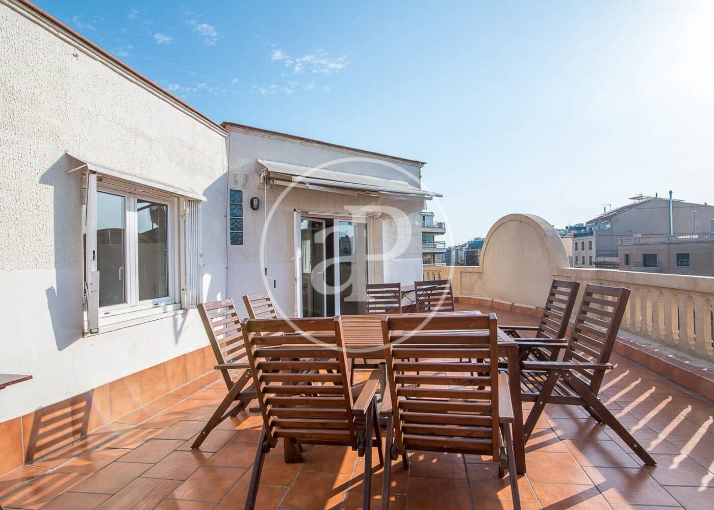 2 soveværelse Penthouse til leje i Barcelona by - € 2.295 (Ref: 9947907)