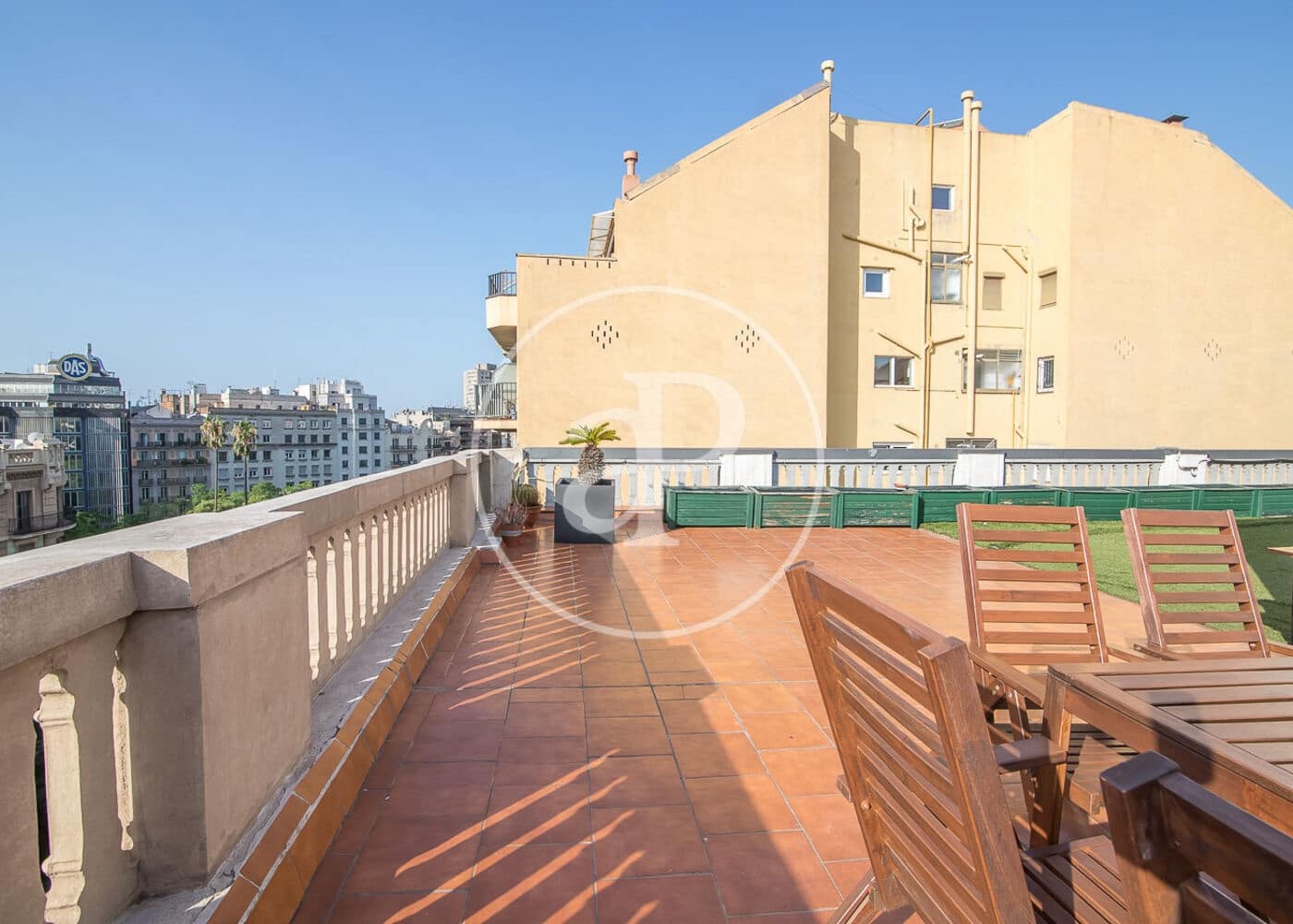 2 soveværelse Penthouse til leje i Barcelona by - € 2.295 (Ref: 9947907)