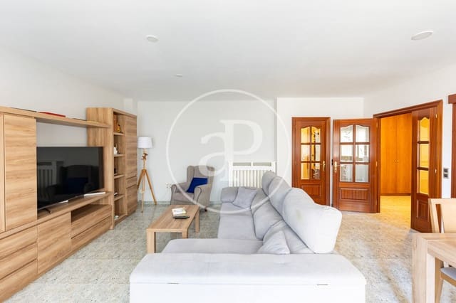 4 sovrum Villa till salu i Rubí - 485 000 € (Ref: 9949770)