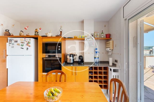 4 sovrum Villa till salu i Rubí - 485 000 € (Ref: 9949770)