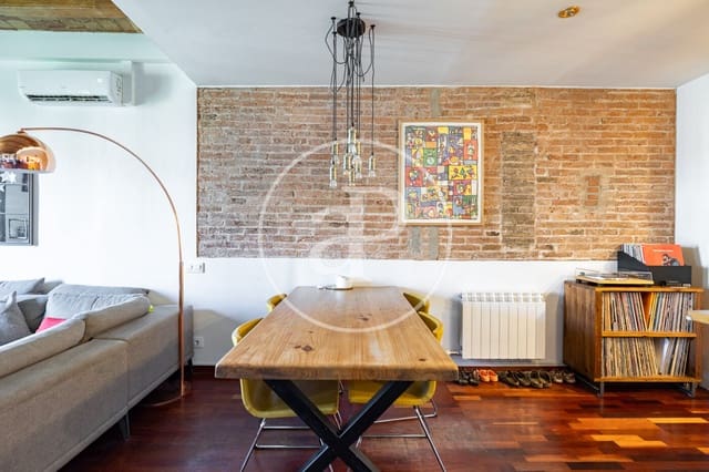 2 sovrum Lägenhet att hyra i Sant Antoni, Barcelona stad - 1 800 € (Ref: 9949771)